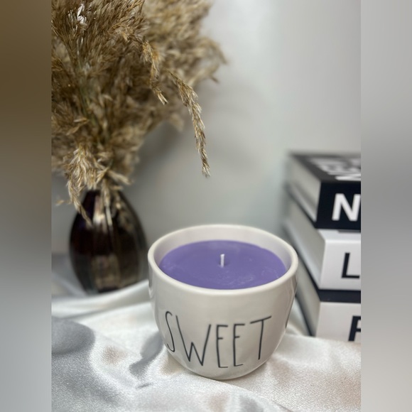 🚨SALE🚨Rae Dunn Sweet Bowl Candle - Picture 3 of 6